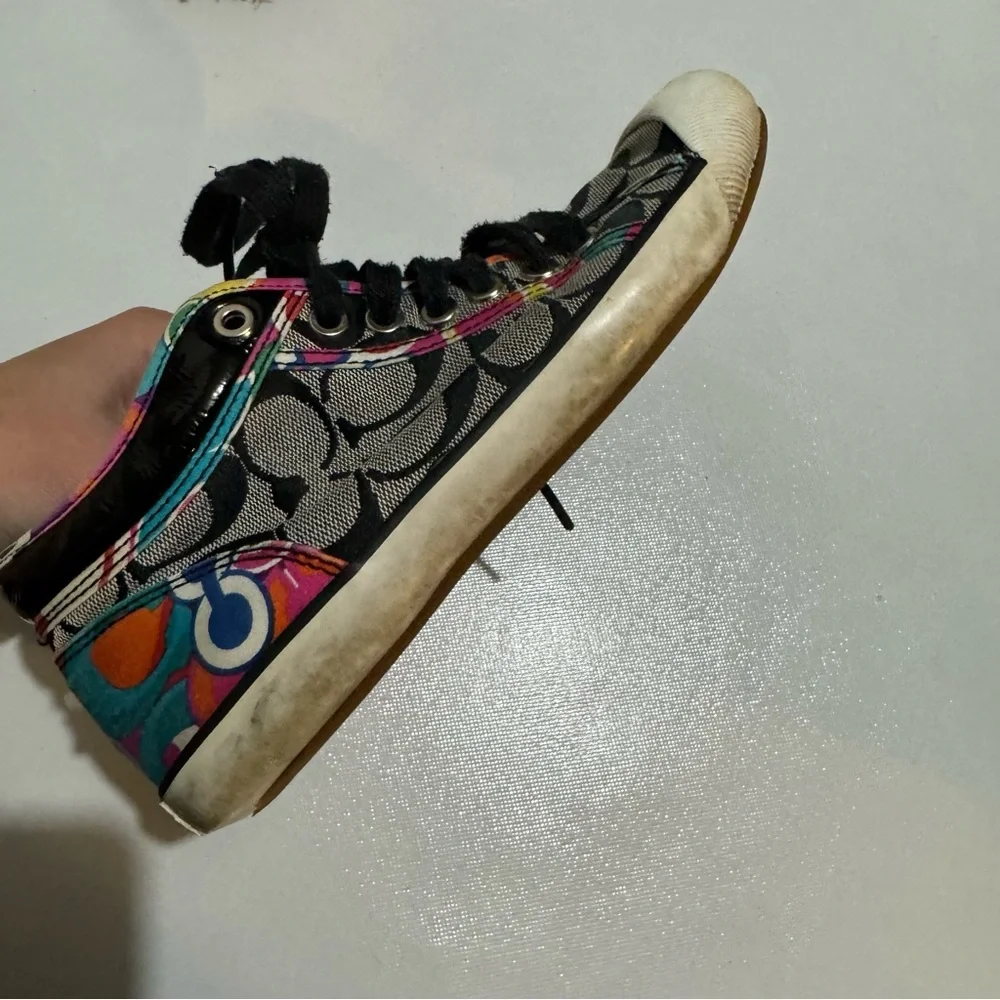Coach Gray Black Signature‎ Colorful Rainbow Lace Yp Sneakers Women’s Size 6.5